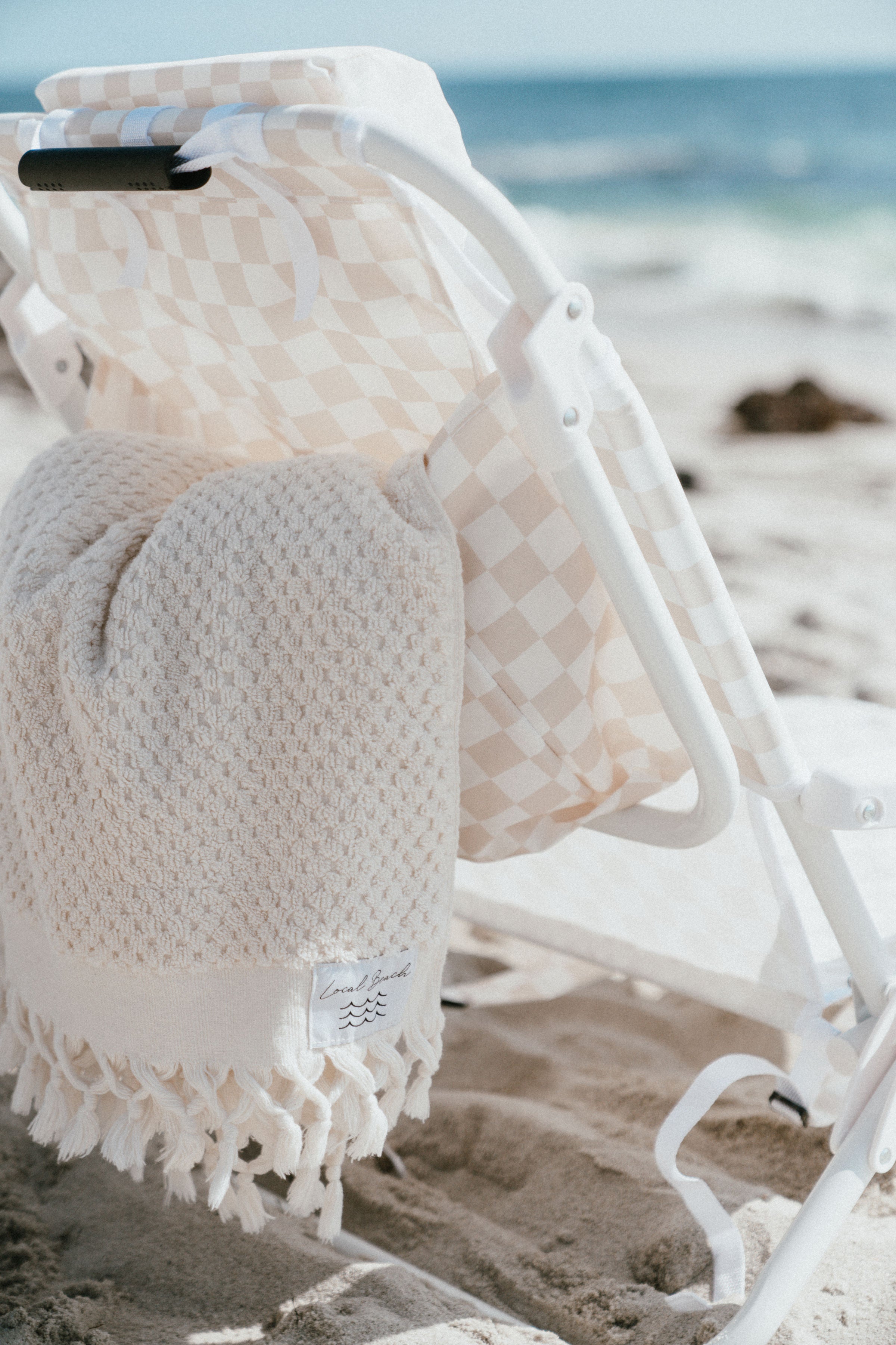 The Outdoor Checker Blanket by Local Beach – LocalBeach